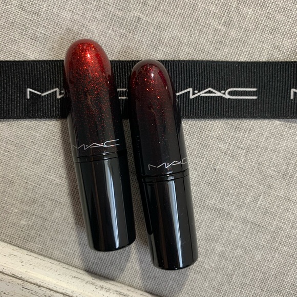 ✨💋MAC x2 NEW DIVA-Ruby Woo LE packaging ✨💋 - Picture 2 of 6